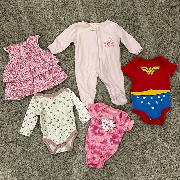Quiltex Other - Baby girl 3 month lot